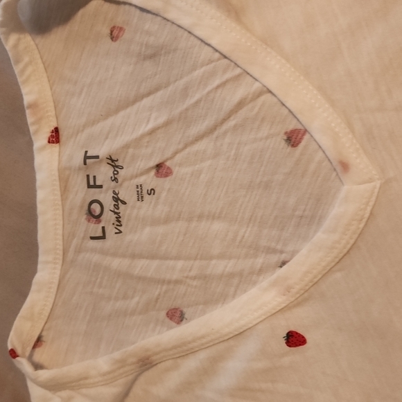 Top - Picture 2 of 3